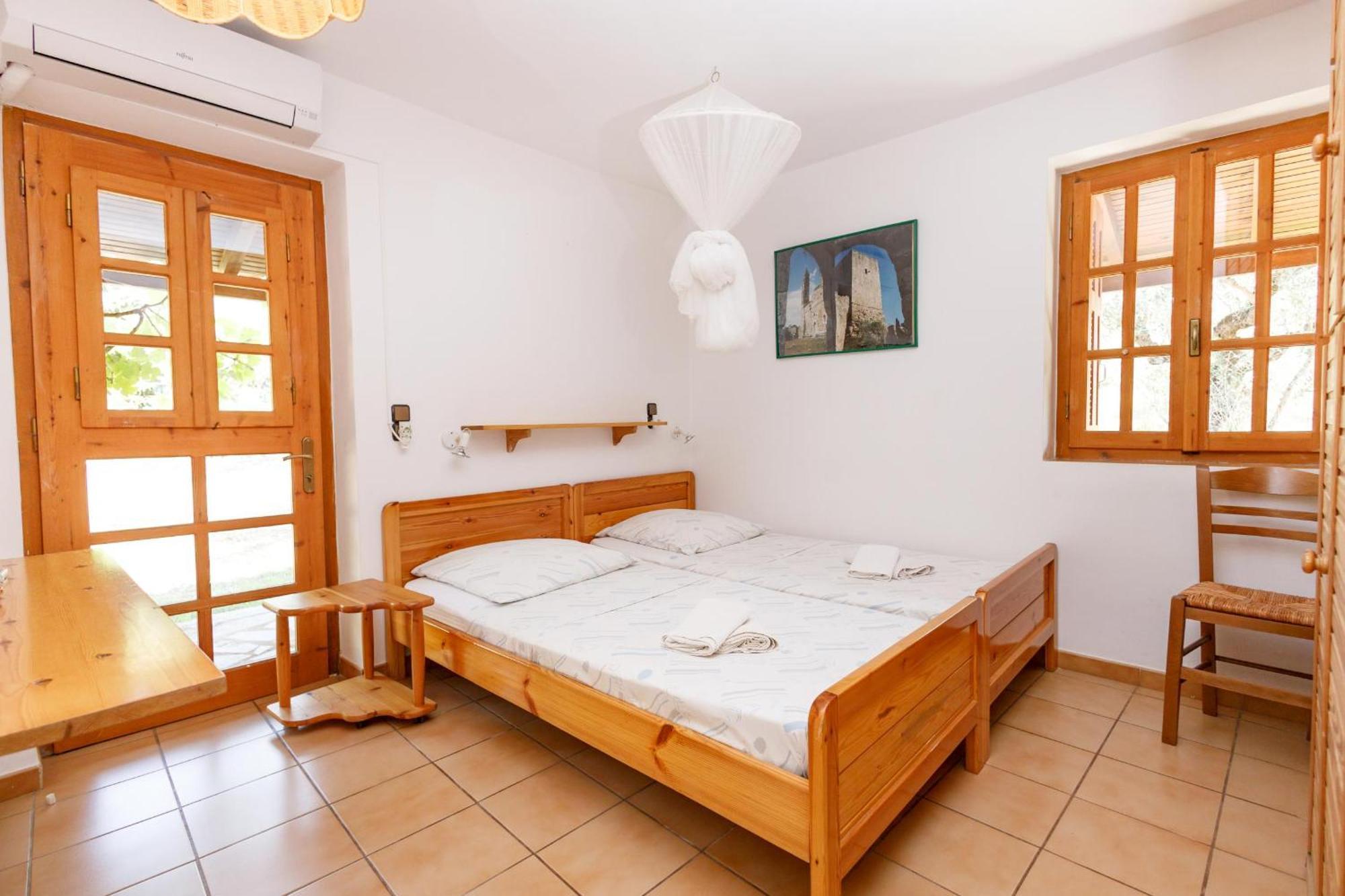 Spiti Nicola Villa Stoupa Luaran gambar