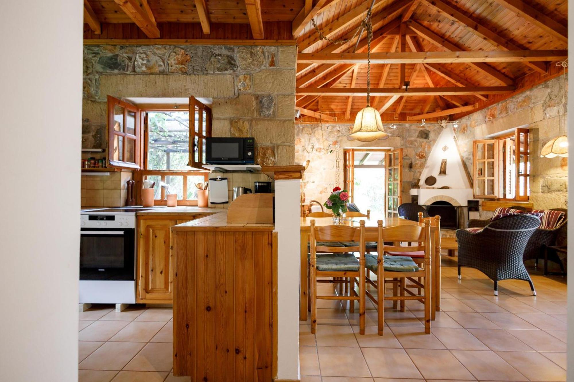 Spiti Nicola Villa Stoupa Luaran gambar