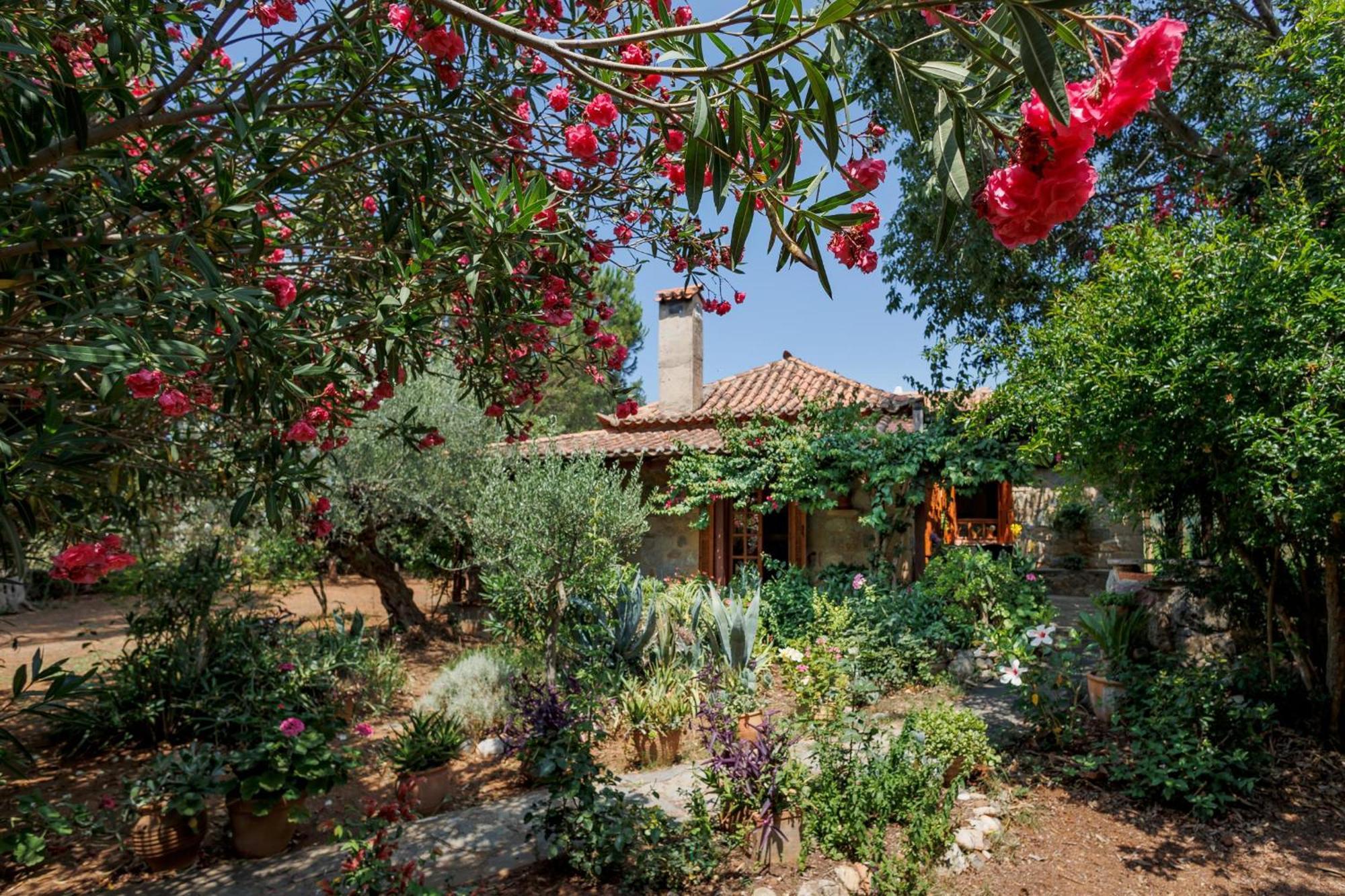Spiti Nicola Villa Stoupa Luaran gambar